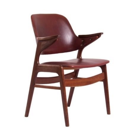 Retro Fauteuil met Rode Skai