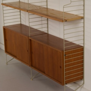 Wandsysteem van Kajsa &amp; Nils Strinning voor String Design AB &#8211; 1960s