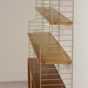 Wandsysteem van Kajsa &amp; Nils Strinning voor String Design AB &#8211; 1960s