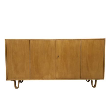 Jaren ’50 DB02 Dressoir van Cees Braakman voor Pastoe