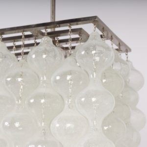 Tulipan Hanglamp met 162 Kelkjes van Kalmar, Oostenrijk 1960s | Unique Object