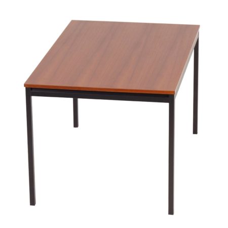 Gispen Telescoop Eettafel (model 3707) van het Ontwerpbureau Gispen N.V., 1965 – uitschuifbaar