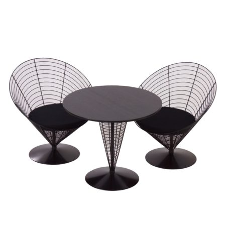 Cone Draad Tafel met Twee Stoelen van Verner PANTON voor Fritz Hansen, 1988