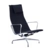 EA 124 Fauteuil met Ottoman van Charles & Ray Eames voor Vitra, 2000s