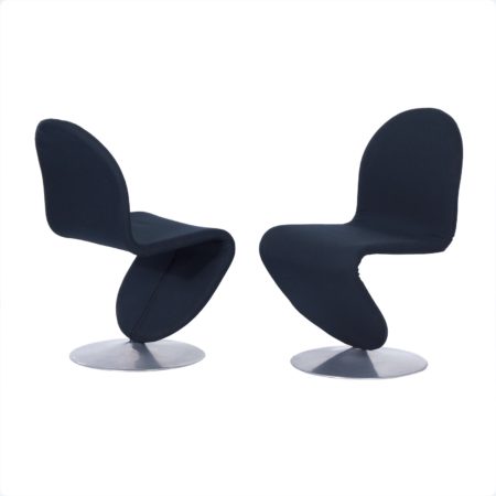 System 123 Stoel van Verner Panton voor Fritz Hansen, 1970s, Set van 2 in Nieuwe Zwarte Stof