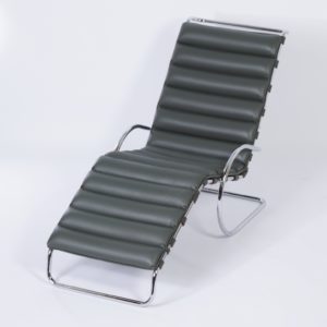 Chaise Longue 242 van Mies van der Rohe voor Knoll, 2000s &#8211; Groen Leer, Verstelbaar