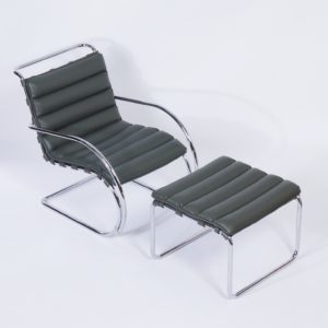 MR40 Lounge Stoel met Hocker van Mies van der Rohe voor Knoll, 2000s – Bauhaus Design, Leder