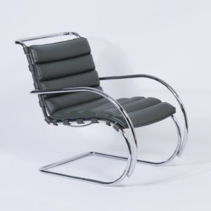 MR40 Lounge Stoel met Hocker van Mies van der Rohe voor Knoll, 2000s – Bauhaus Design, Leder