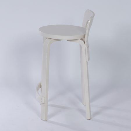 Witte Alvar Aalto Kruk &#8211; Hoge Model k65 voor Artek, 1970s