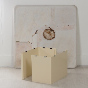 Natuurstenen Kingma Salontafel van Paul Kingma, 2001 &#8211; Vierkant 90 cm