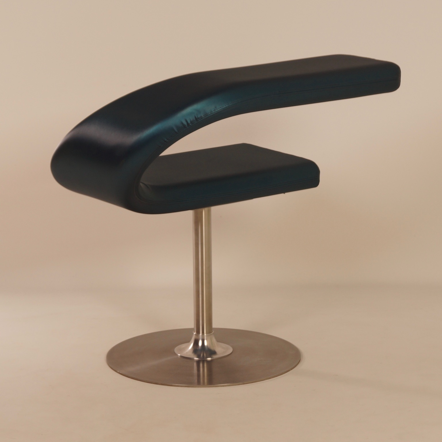 Innovation C Stoel van Fredrik Mattson voor Blå Station, 2000s – Blauwe Satijn Stof