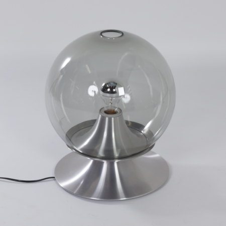 Globe Vloerlamp van Frank Ligtelijn voor Raak, 1960’S | met Lichtkleurige Rookglas