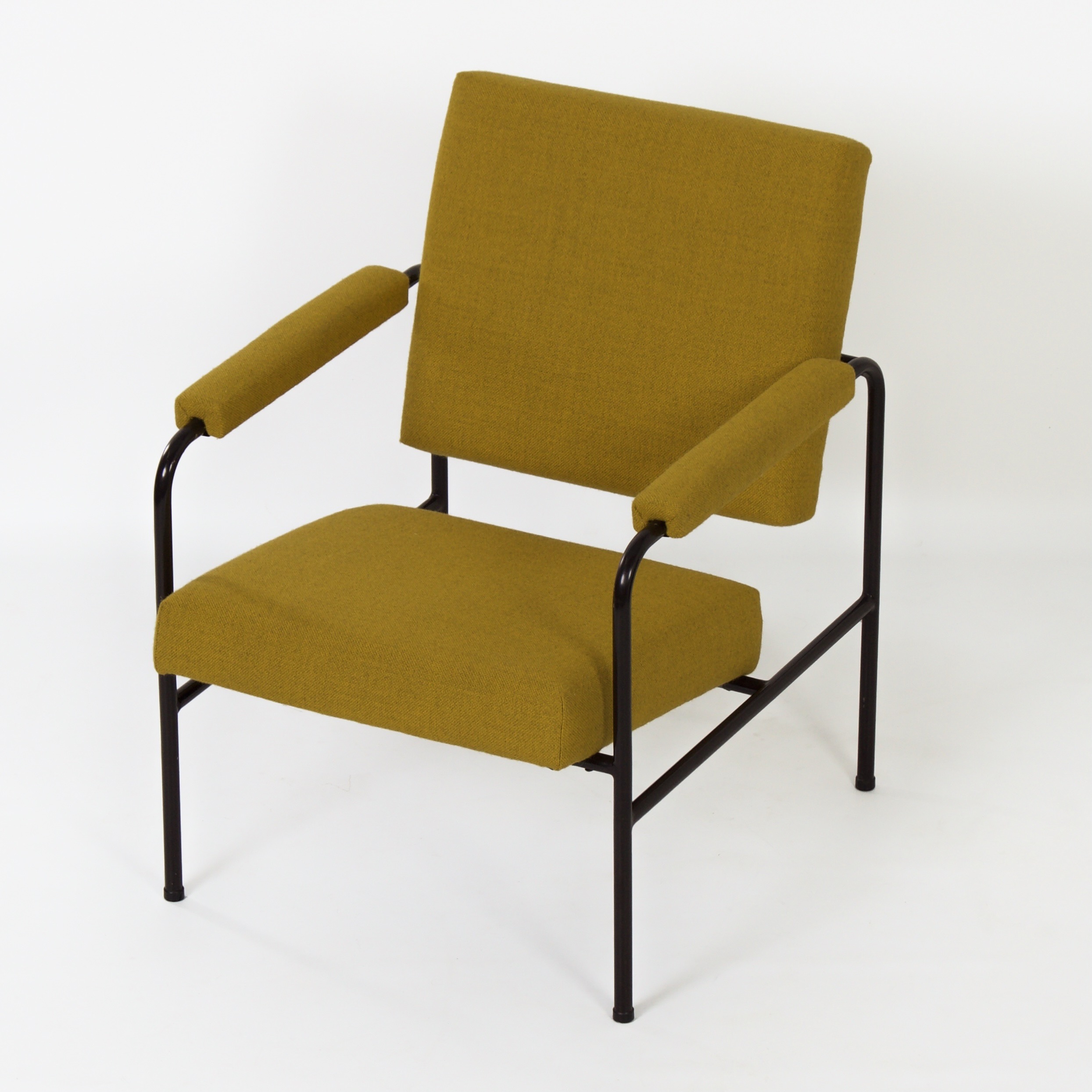 Gele G 3015 Fauteuil van W.H. Gispen voor Riemersma jaren 60