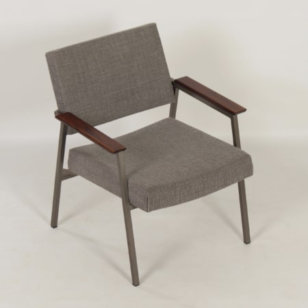 Damesfauteuil met Teakhouten Armleuningen van Avanti, 1960s &#8211; Opnieuw Gestoffeerd Gemêleerd Bruin