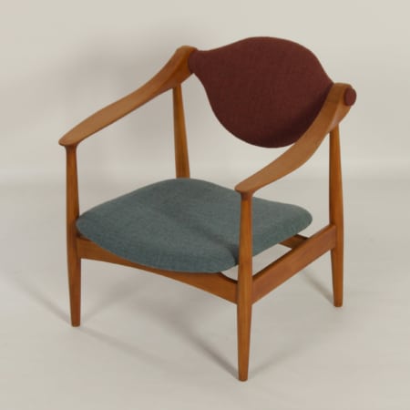 Deense Fauteuil van Perenhout, 1960s &#8211; Opnieuw Bekleed