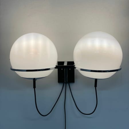 Tolkien 'in de ban van de ring' Wandlamp met 2-lichts Ochtendnevel Glasballonnen van RAAK, 1970s