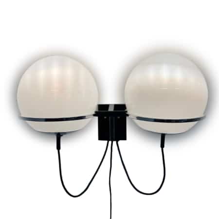 Tolkien &#8216;in de ban van de ring&#8217; Wandlamp met 2-lichts Ochtendnevel Glasballonnen van RAAK, 1970s