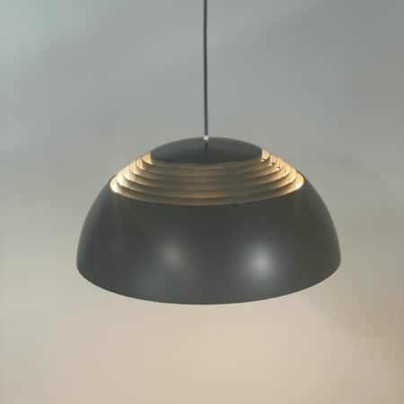 Bruine AJ Hanglamp van Arne Jacobsen voor Louis Poulsen, 1980s