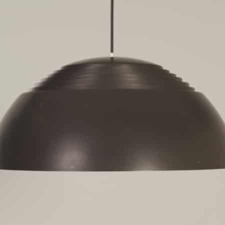 Bruine AJ Hanglamp van Arne Jacobsen voor Louis Poulsen, 1980s