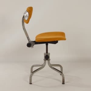 Ergonomische “Doe Meer Stoel” van Tan Sad, Engeland voor Ahrend, 1950s &#8211; nr. 2