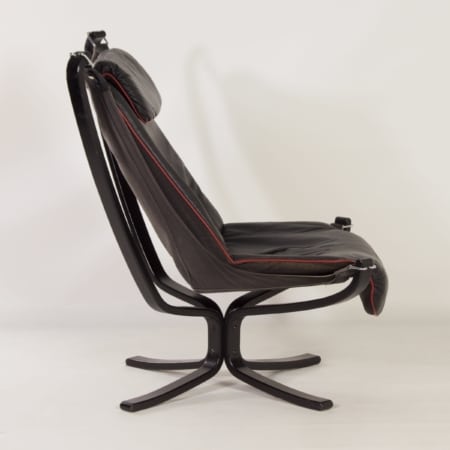 Falcon Chair van Sigurd Ressel voor Vatne Mobler, 1980s &#8211; Zwart Leer