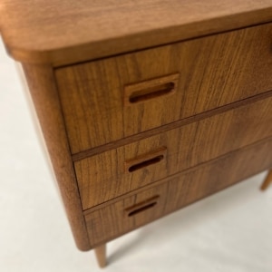 Vintage Deense Ladekast – Teakhout, 1960s Scandinavisch Design, 78x73x37 cm