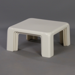 Bijzettafeltjes Quatro Gatti van Mario Bellini voor C&#038;B Italia, 1960s | Fiberlite