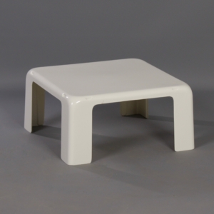 Bijzettafeltjes Quatro Gatti van Mario Bellini voor C&#038;B Italia, 1960s | Fiberlite