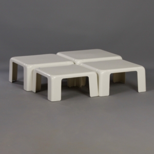 Bijzettafeltjes Quatro Gatti van Mario Bellini voor C&#038;B Italia, 1960s | Fiberlite