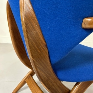 Pelikaan Fauteuils van Louis van Teeffelen voor Webe, 1960s | Set van Twee Blauwe Leunstoelen