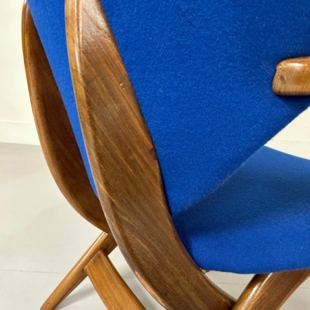 Pelikaan Fauteuils van Louis van Teeffelen voor Webe, 1960s | Set van Twee Blauwe Leunstoelen