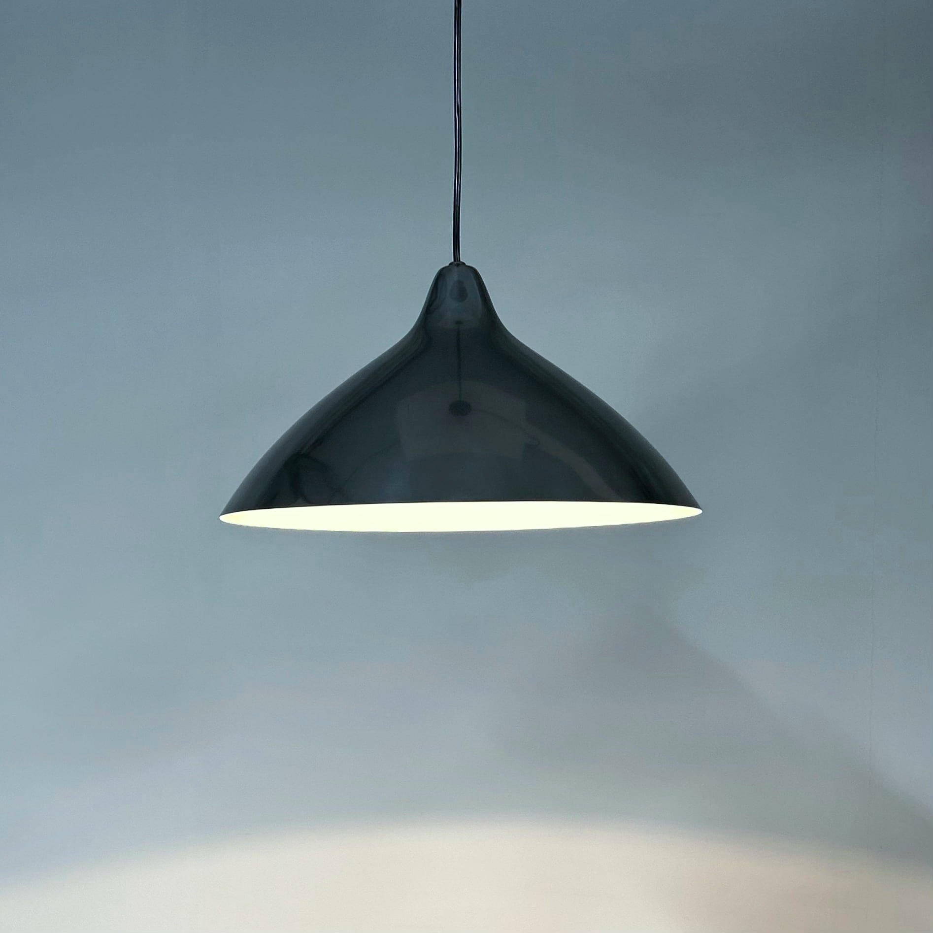 Hanglamp van Lisa Johansson Pape voor Orno, Finland, 1960s | Zilverkleurig