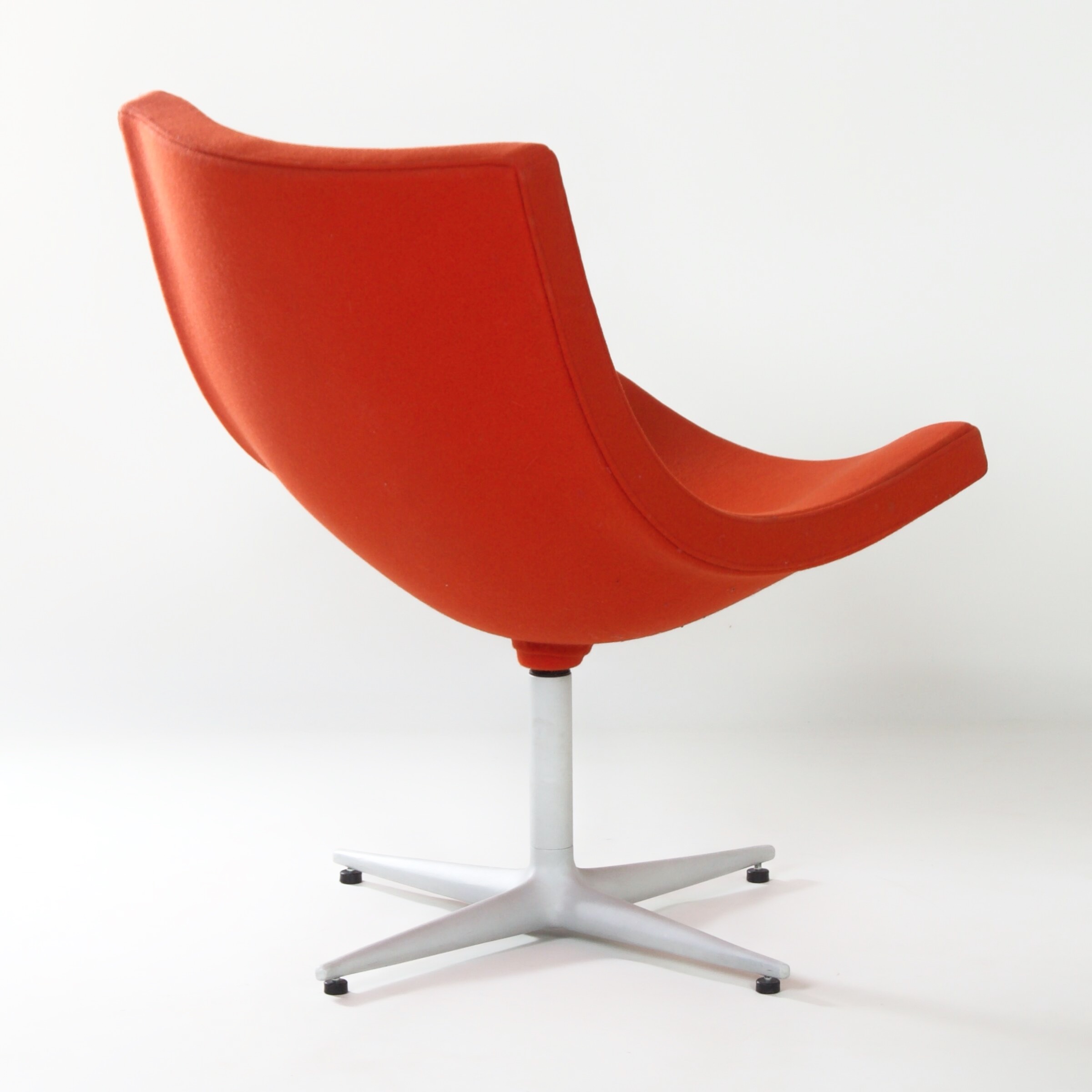 Y’s Draaifauteuil van Christophe Pillet voor Cappellini uit de jaren 90, oranjerood