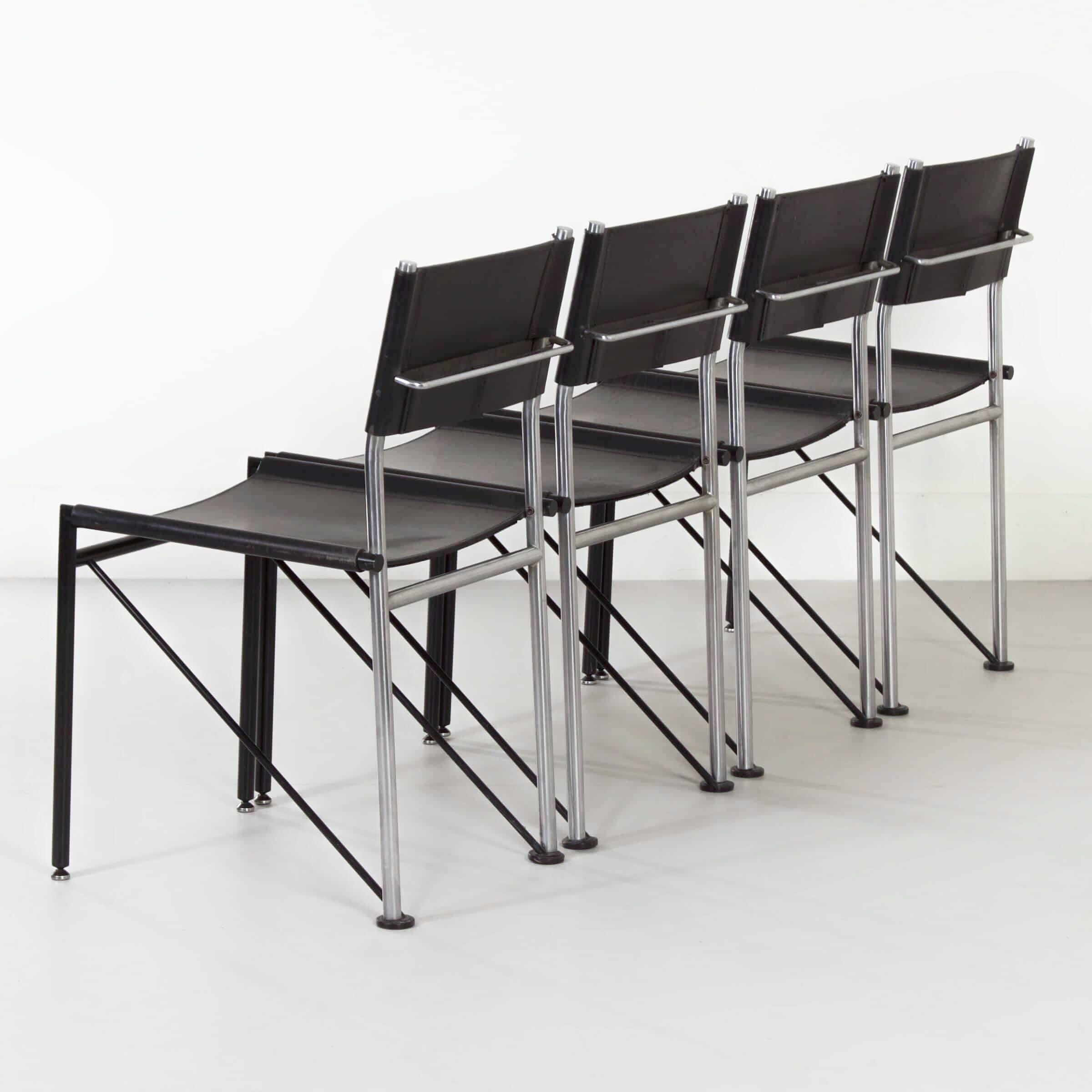 Eetkamerstoelen van Walter Antonis voor Metaform uit de jaren 80 in zwart tuigleer