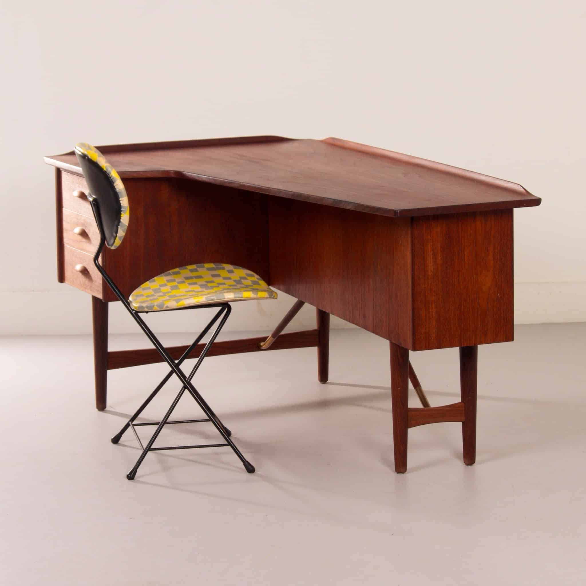 Desks and Office Chairs