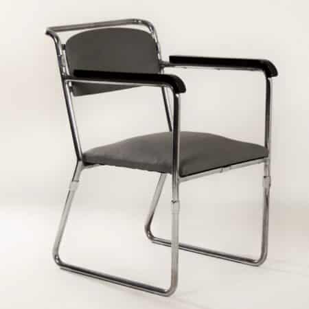 Bauhaus Fauteuil met Rode Skai en Witte Bies ca. 1930&#8217;s