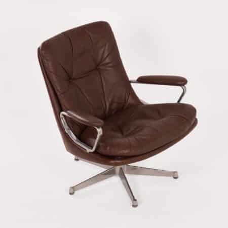 Bauhaus Fauteuil met Rode Skai en Witte Bies ca. 1930&#8217;s