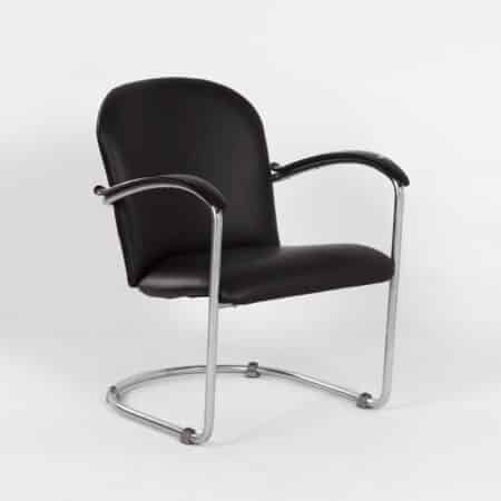 Bauhaus Fauteuil met Rode Skai en Witte Bies ca. 1930&#8217;s