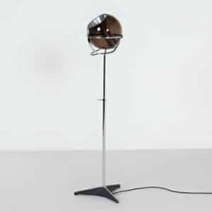 Globe Vloerlamp van Frank Ligtelijn voor Raak, 1960’s | met Rookglazen Bol