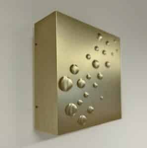 Goudkleurige ‘Sterreregen’ Wandlamp van E.J. Jelles voor Raak in 1960s