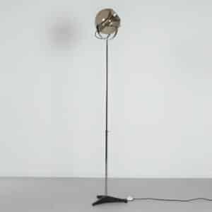 Globe Vloerlamp van Frank Ligtelijn voor Raak, 1960’S | met Lichtkleurige Rookglas