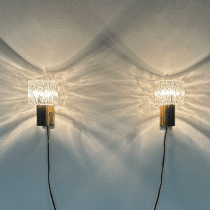 Messing Wandlamp met Relief Kristal Glazen Kappen van Hags, 1960s | Set van Twee