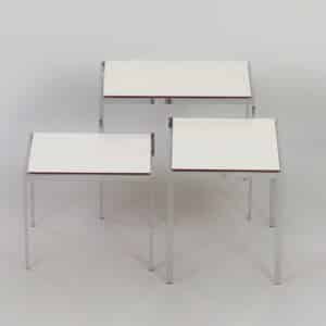 Bijzettafeltjes met Omkeerbare Top, 1960s |  Set van Drie Nesttafels