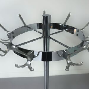 Industriële Staande Kapstok met Carrouselfunctie, 1960 – voor ca 27 Jassen, met Paraplubak