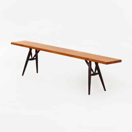 Pirkka Bankje van Ilmari Tapiovaara voor Laukaan Puu, Finland, 1950s – Massief Grenen & Berkenhout