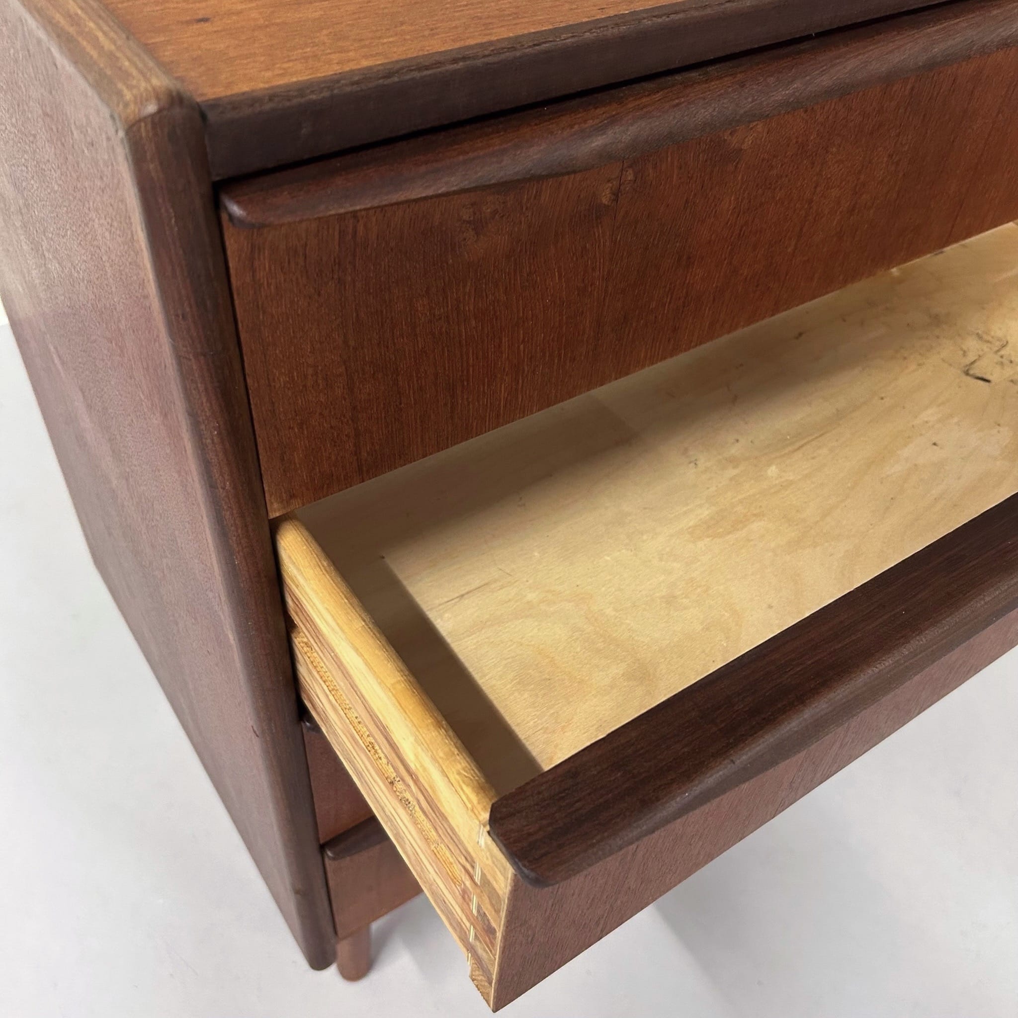 Vintage Deense ladekast – Teakhout, 1960s design, 75x67x41 cm