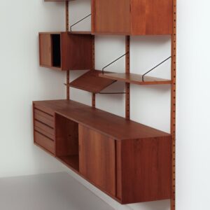 Royal wandsysteem in Teakhout van Poul Cadovius voor Cado, 1960s – Vitrinekasten, Boekenplanken en Opbergruimte