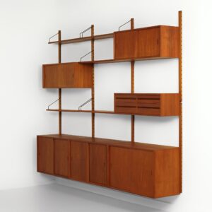 Royal wandsysteem van Poul Cadovius voor Cado, 1960s &#8211; Teak met vijf Kastjes en Boekenplanken