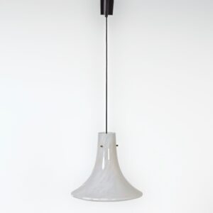 Mondgeblazen Hanglamp L4233 van Glashütte Limburg, 1970s &#8211; Gewolkt Opaalglas en Messing Armatuur