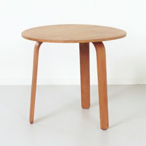 Salontafel TE07 van Cees Braakman voor Pastoe, 1950s &#8211; eikenhout, drie gebogen poten